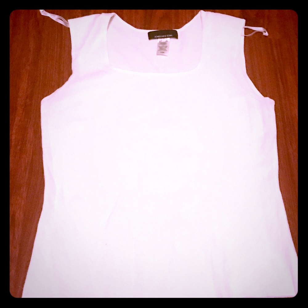 Jones New York White tank top