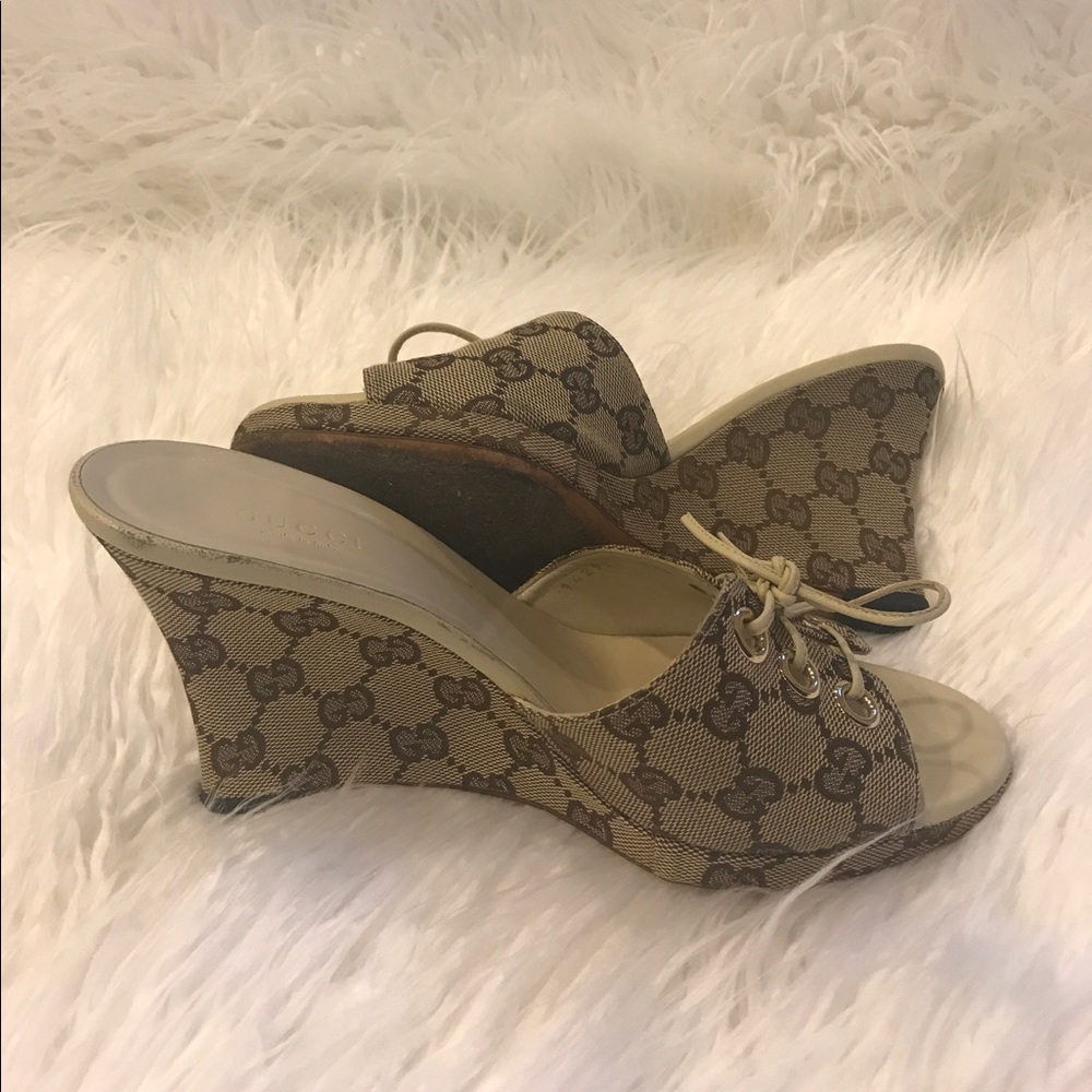 👠Sold on EBay