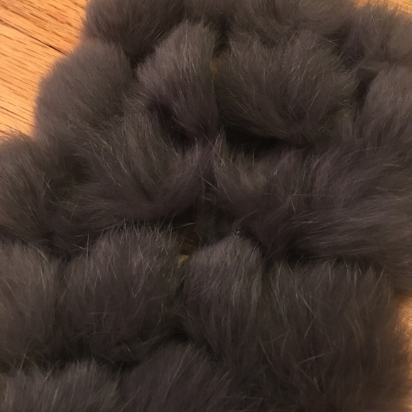 Real Rabbit Fur Puff Scarf - Picture 2 of 2