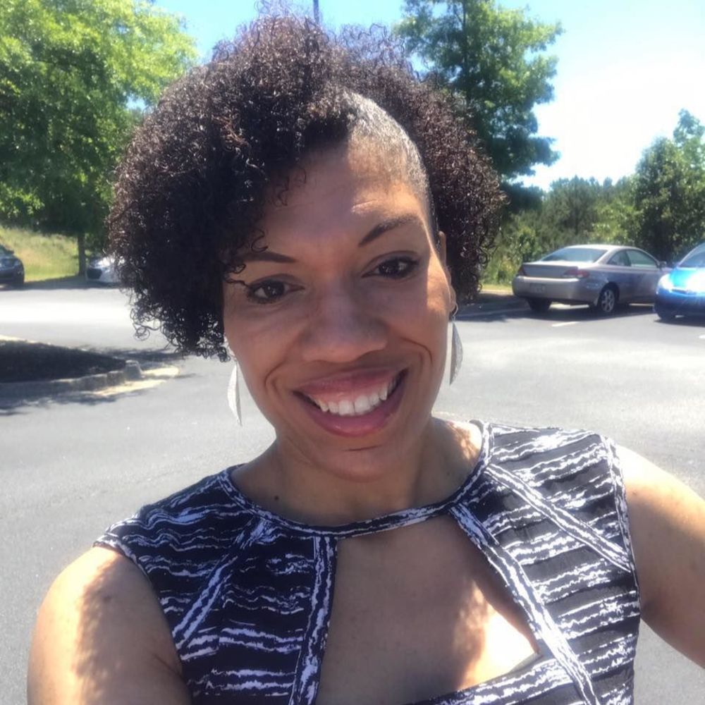 Meet your Posher, Monica