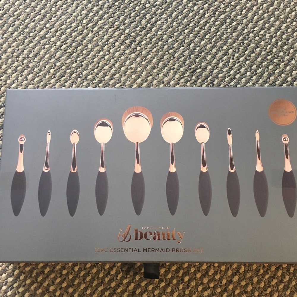 10 piece Oval/Mermaid Make-up Brush Set