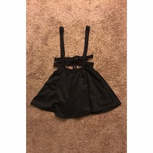 Skirt with suspenders