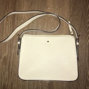Like New Kate Spade Crossbody - Cove Street Irini