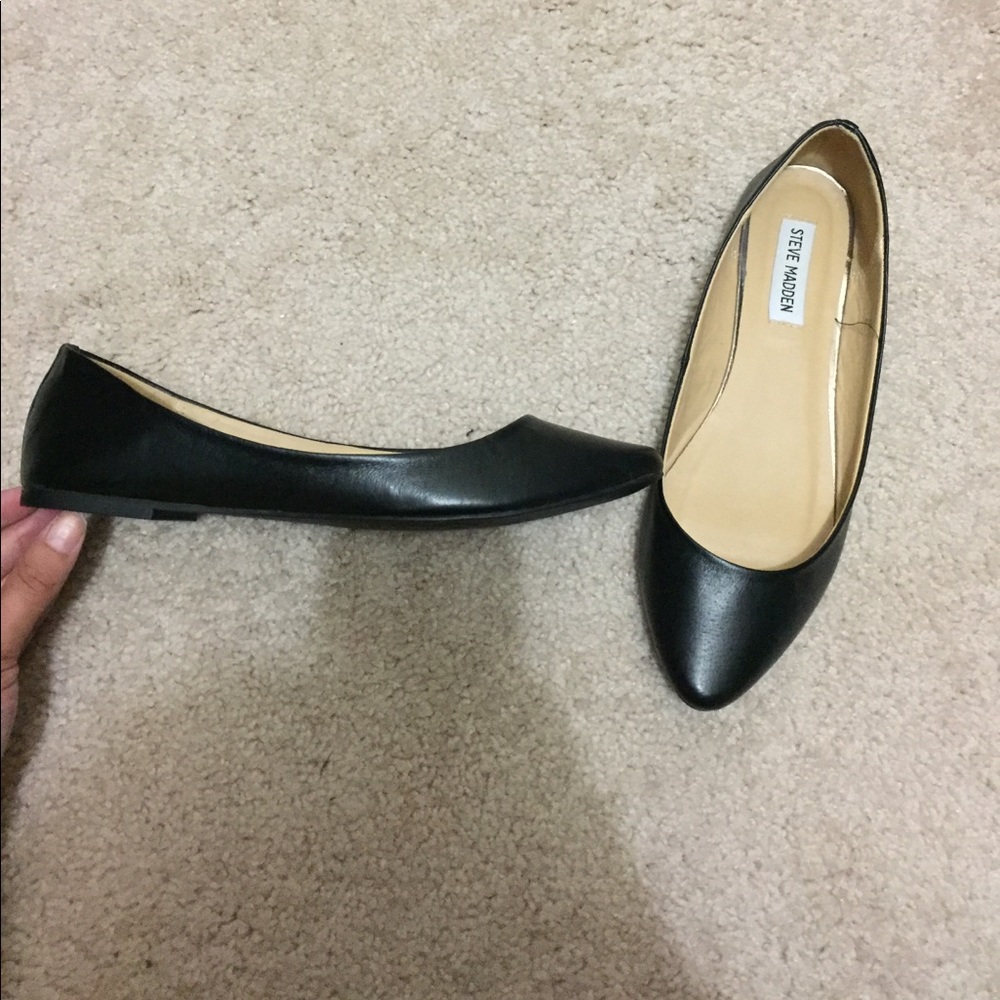 STEVE MADDEN "Angel" Black flats