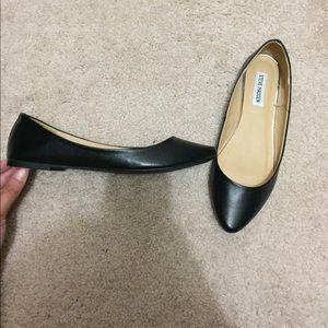 STEVE MADDEN "Angel" Black flats