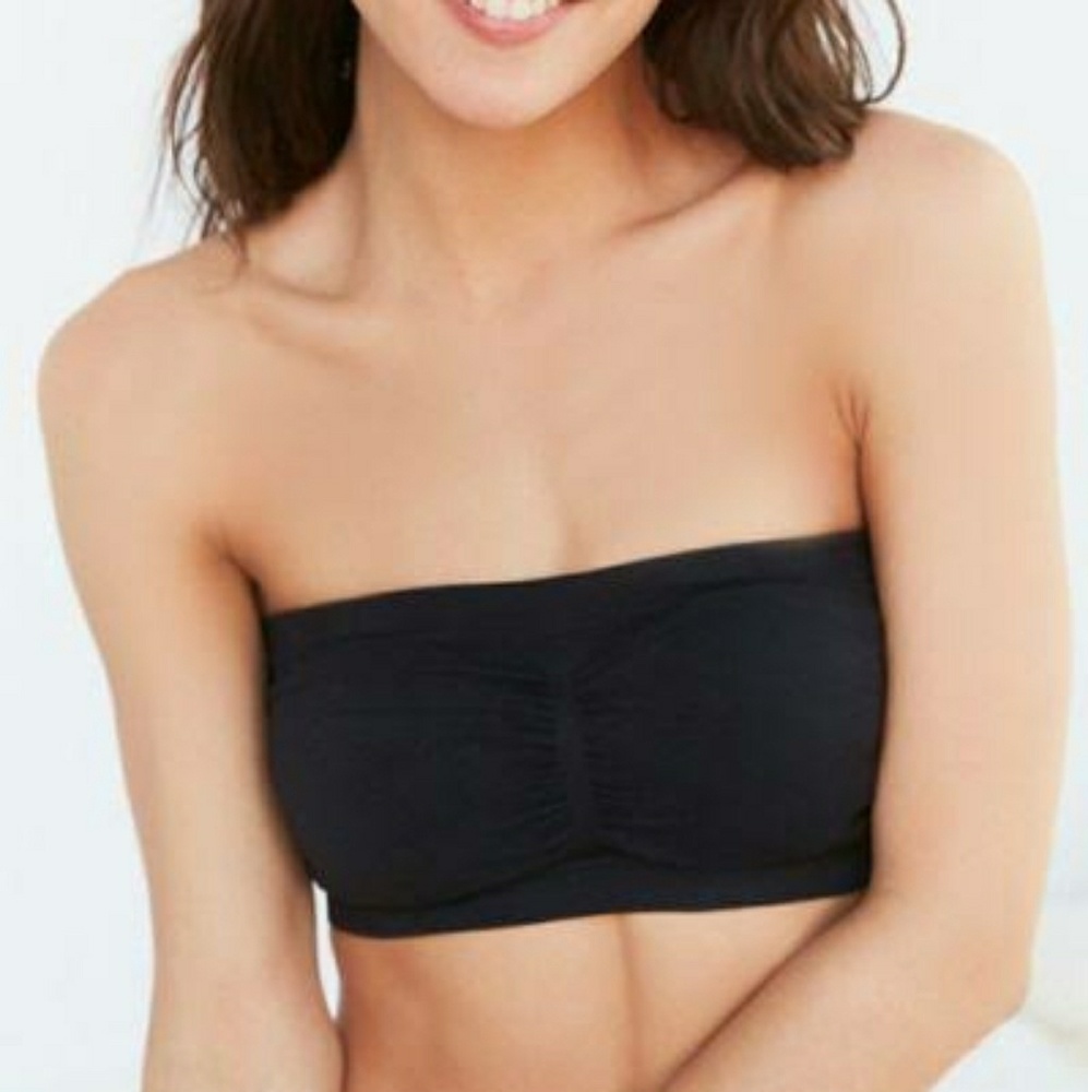 Black Strapless Bandeau Bra with cups