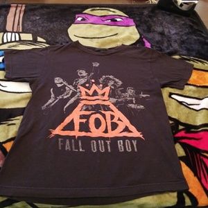 Adult XS Fall Out Boy Monument Tour shirt