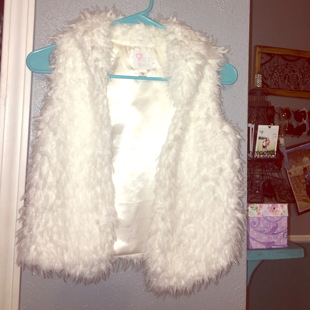 Fake fur girls vest💖