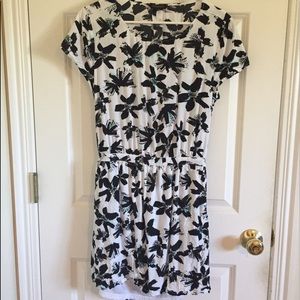 Banana Republic Short Sleeve Dress