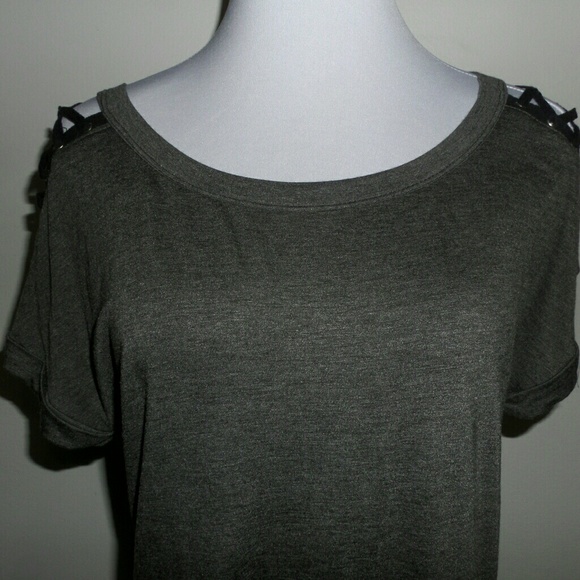 {LAST 2} Gray Blouse Lace-up Shoulders - Picture 3 of 8