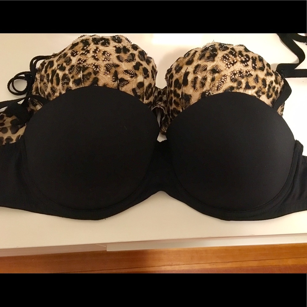 NWOT condition VS PINK 36C push up set+free panty
