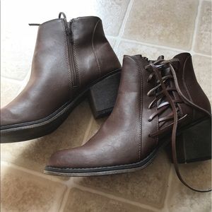 Brown ladies lace up ankle booties. never worn!