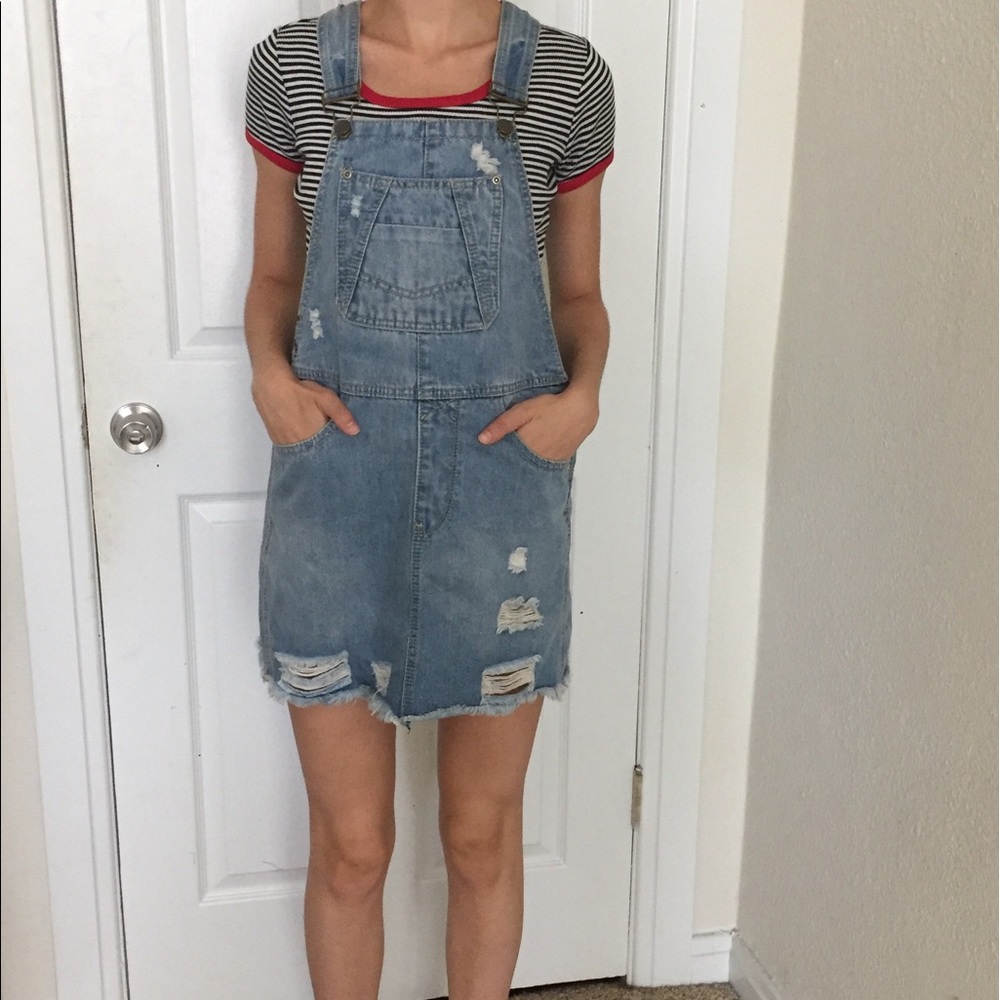 Cute denim dress overalls size small !