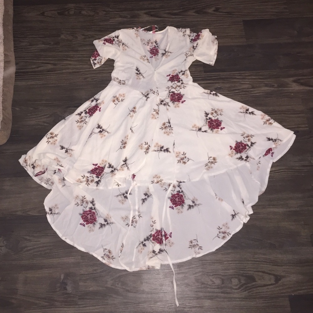 White floral wrap dress!! Size 10 Australia - Picture 2 of 8