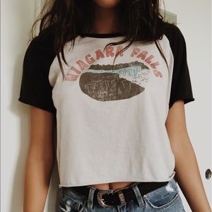 RETRO NIAGARA FALLS TOP