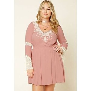 👗 Forever 21 Plus Size Lace Mini Dress DUSTY PINK