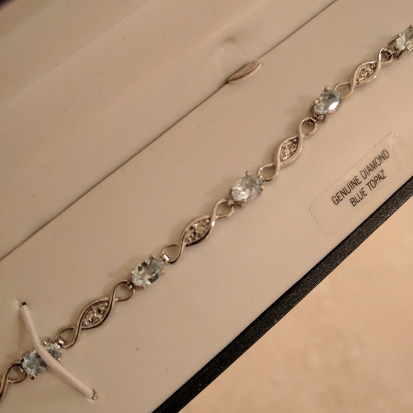 Genuine diamond blue topaz bracelet - Picture 1 of 4