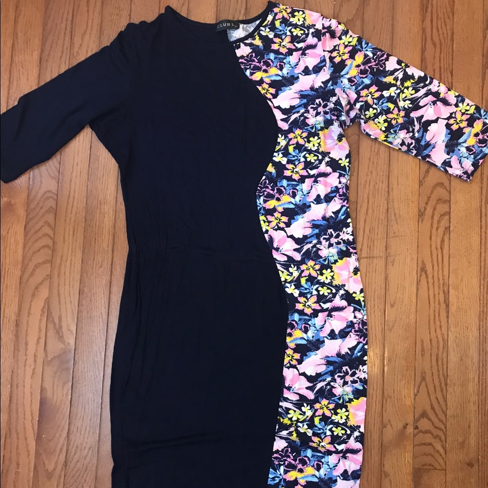 Navy & Floral Midi Dress 🌸