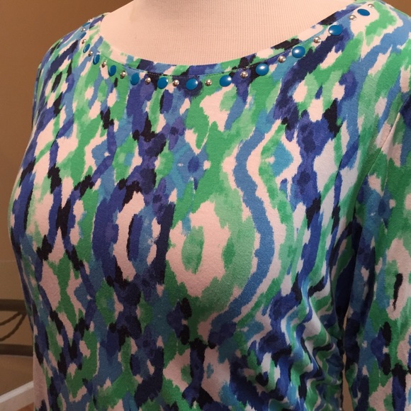 Ruby Red Top - Picture 2 of 2