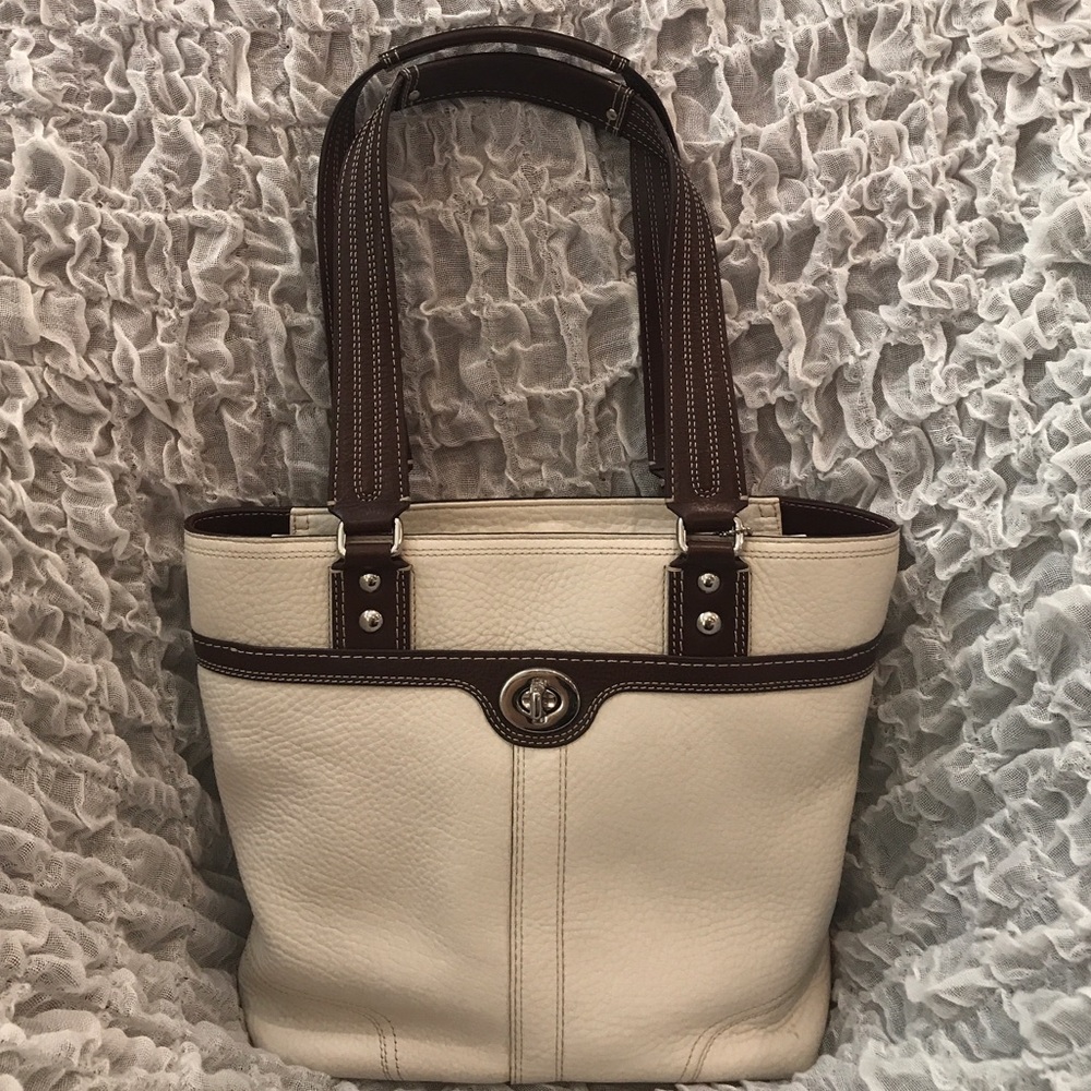 Coach white/brown leather tote handbag EXCELLENT!