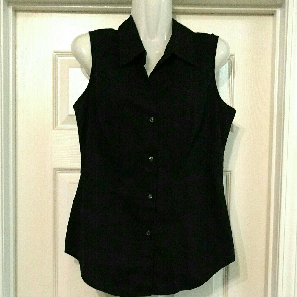 New York & Company Black Sleeveless Top