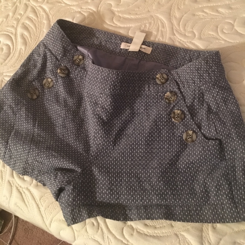 High wasted shorts