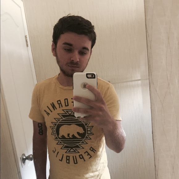 Meet your Posher, Jonathan - Picture 1 of 1