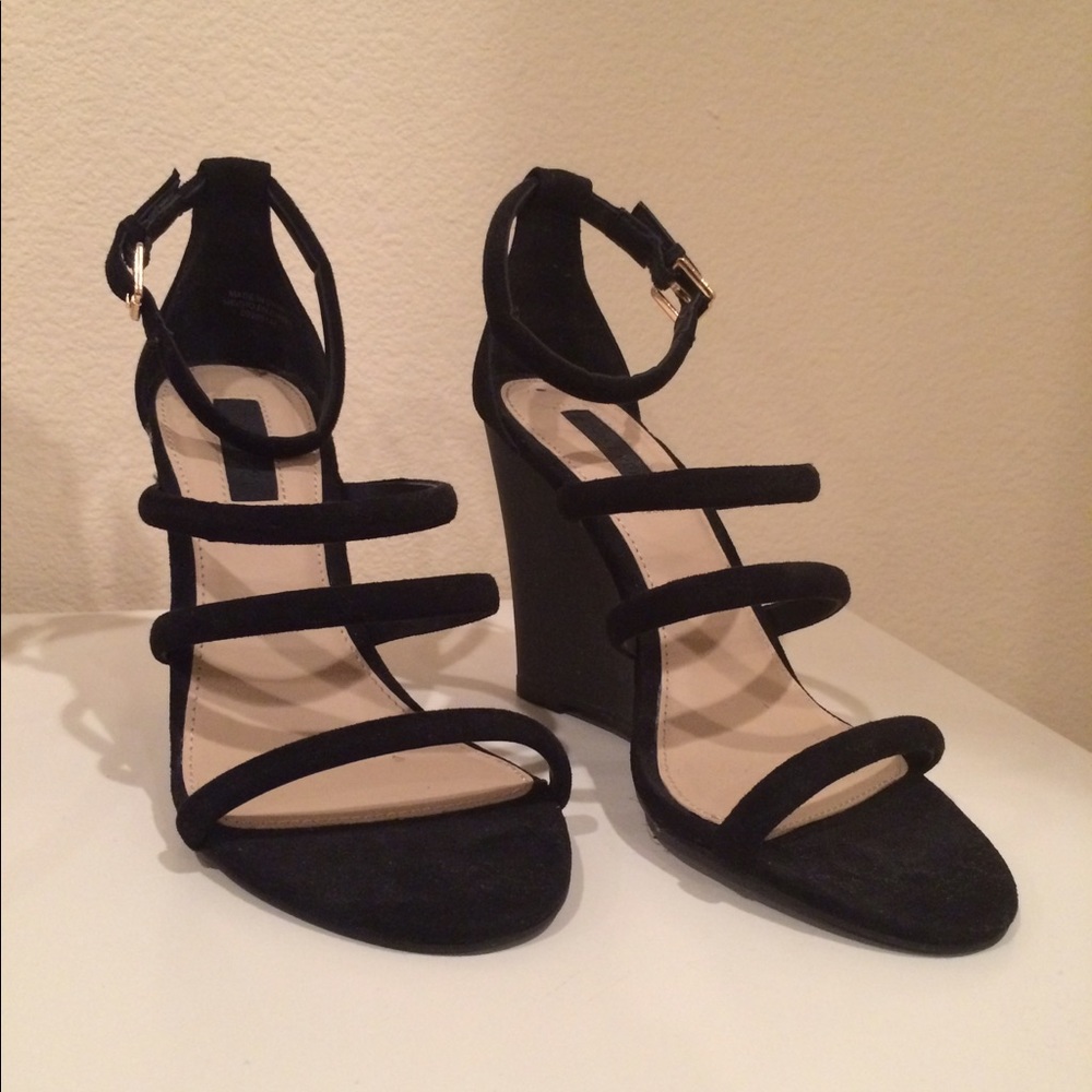 Minimalist Strappy Wedges