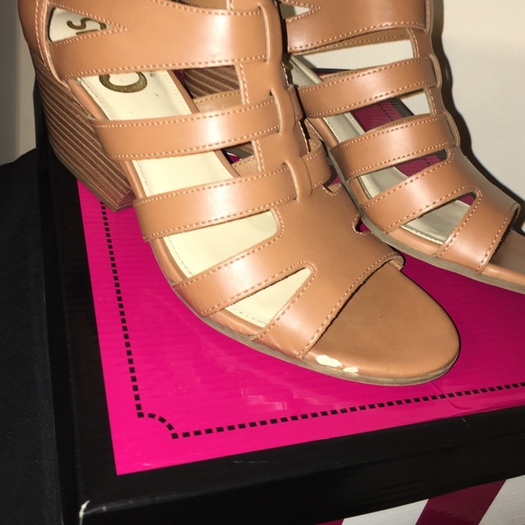 🔴SOLD🔴 - Picture 2 of 4