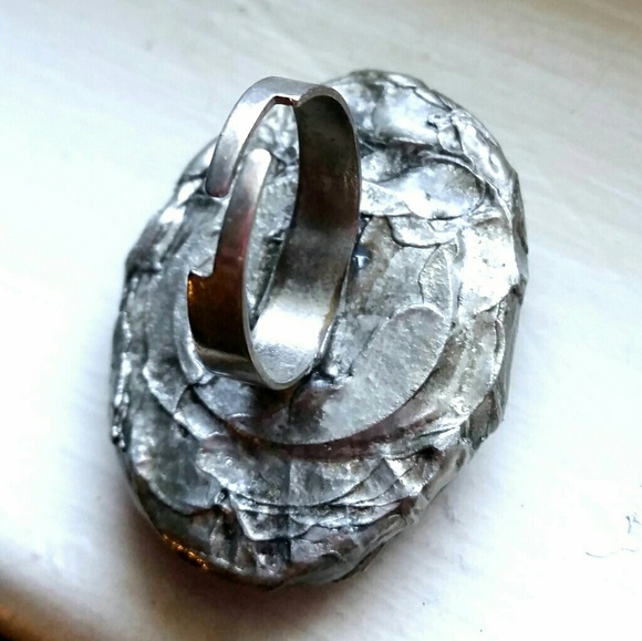 Metalwork Labradorite ring - Picture 4 of 4