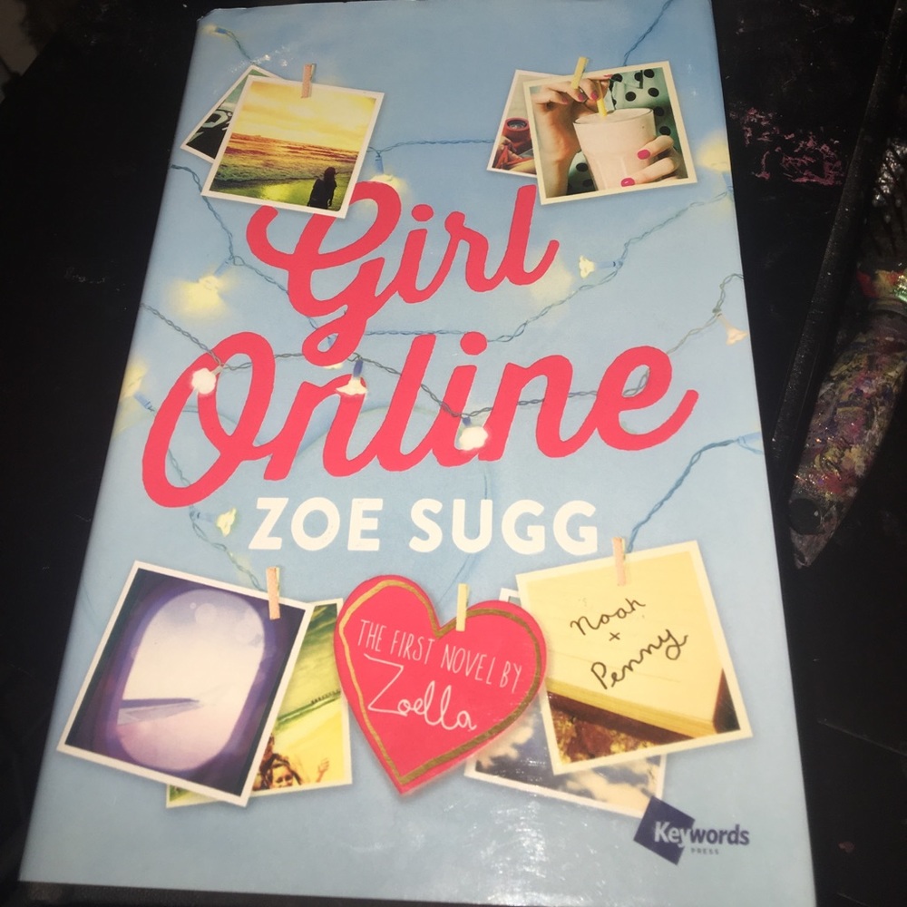SIGNED Zoë Sugg Girl Online book signed from 2014