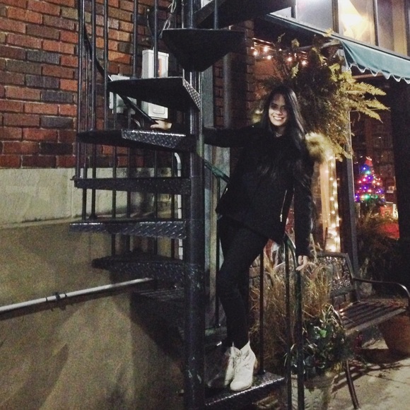 Meet the Posher - Picture 7 of 8