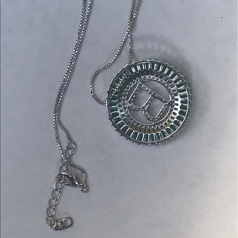 π― letter B Pendant Necklace π― - Picture 4 of 4