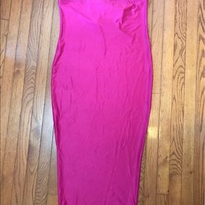 Beautiful Fuchsia Mid-Calf Strapless Dress