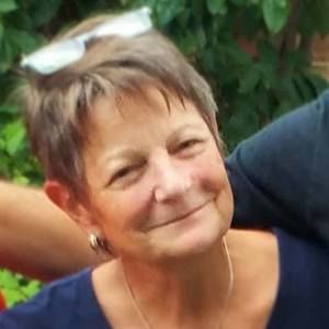 Meet your Posher, Suzanne