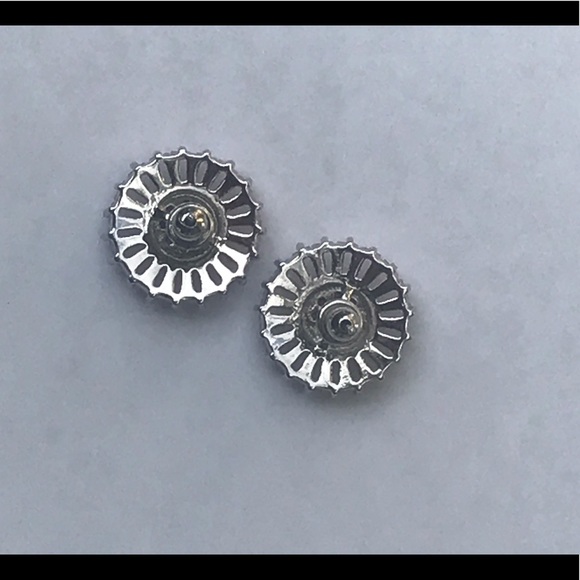 🍯 Lovely Pink Earrings 🍯 - Picture 3 of 4