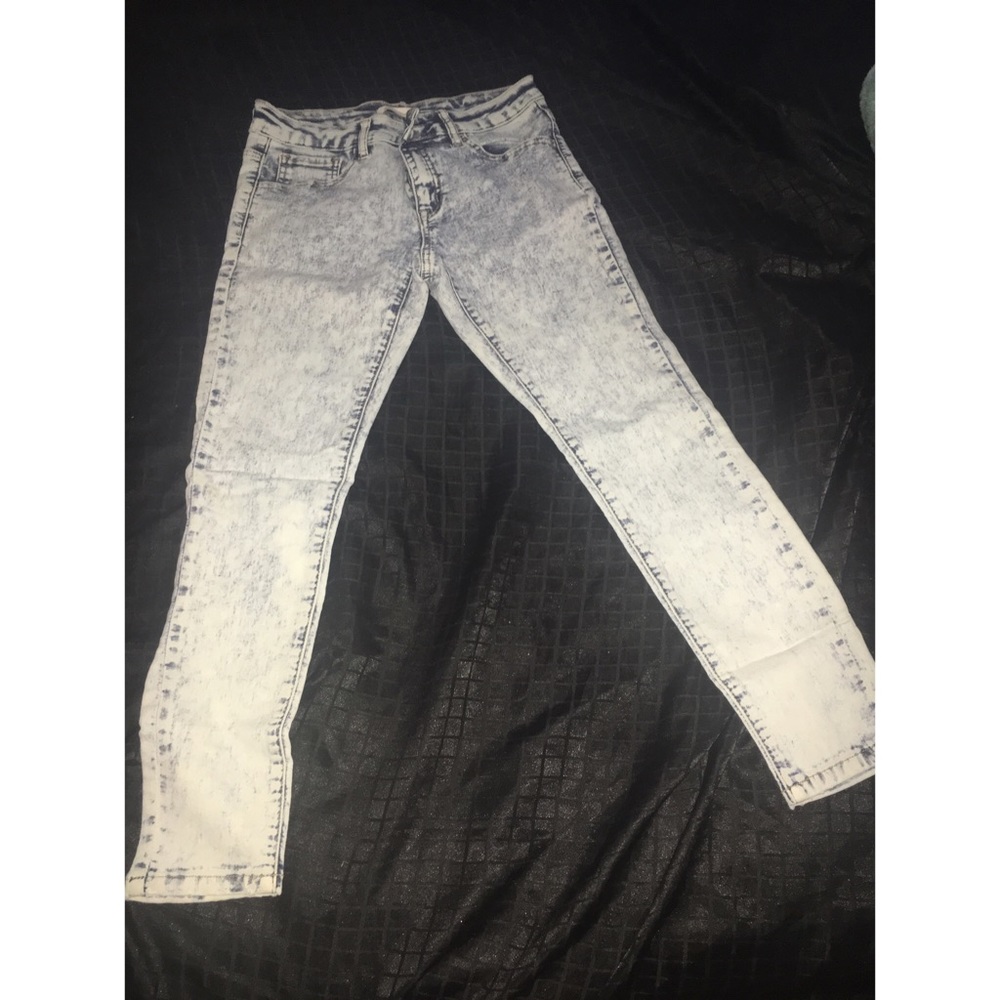 SOLD❤️Washed out jeans 👖NWOT