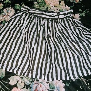 Stripped skirt