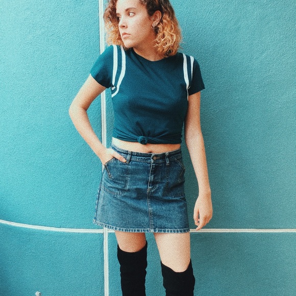 True Teal Retro Tee - Picture 2 of 3