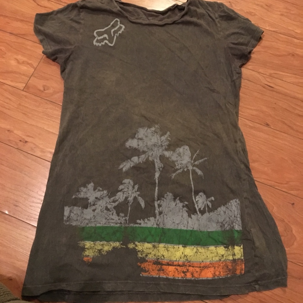 Distressed Fox Tee