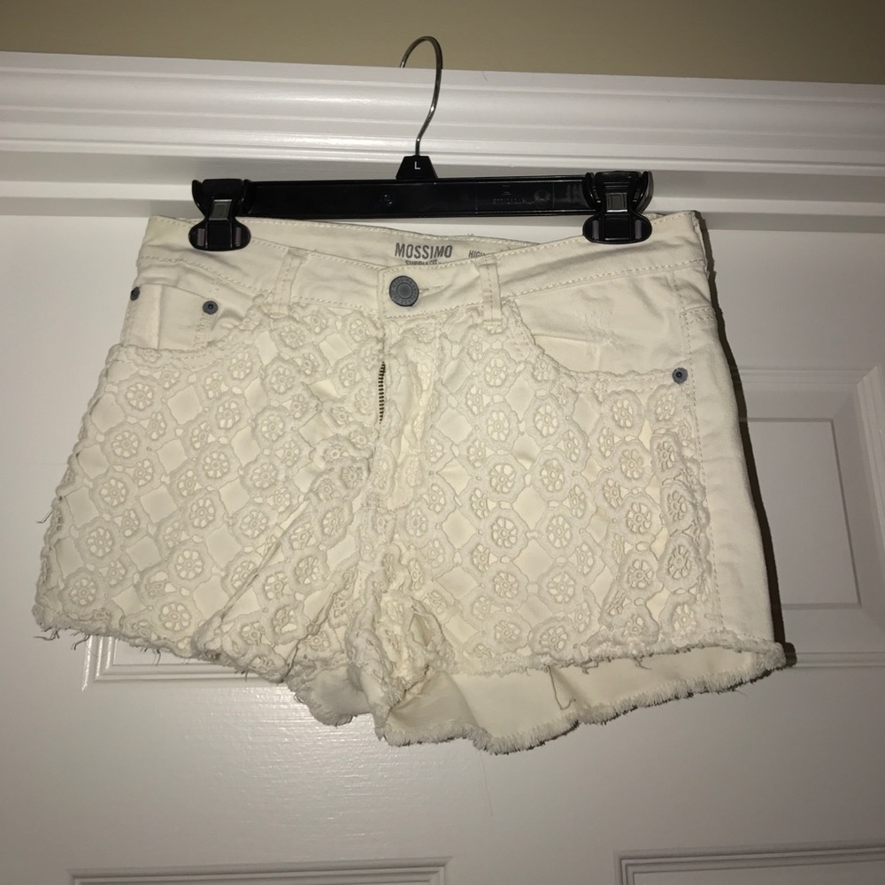 MOSSIMO JEAN SHORTS