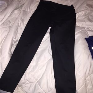 Black fabletics crop legging