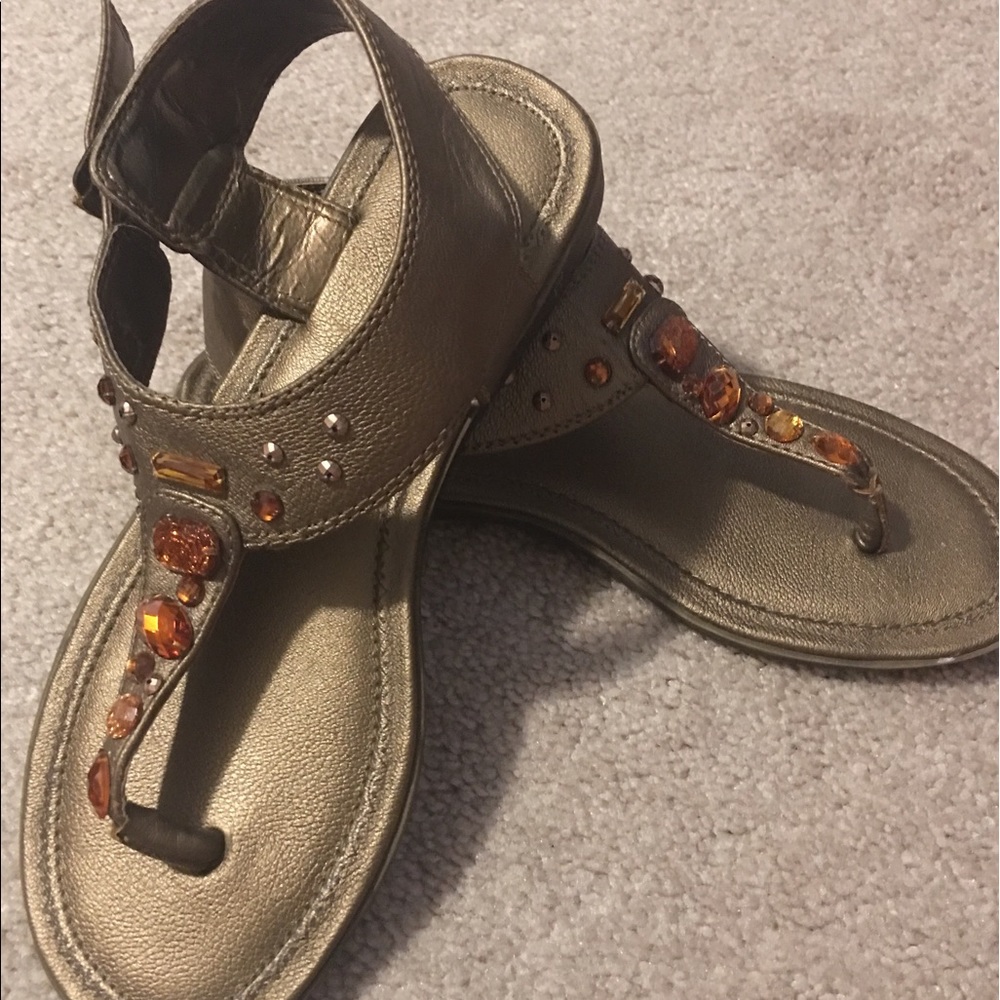 Womens sandals. Size 8