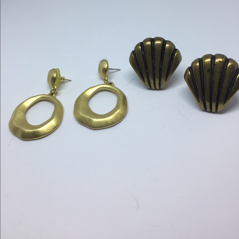 Gold Vintage Costume Jewelry Earrings Set