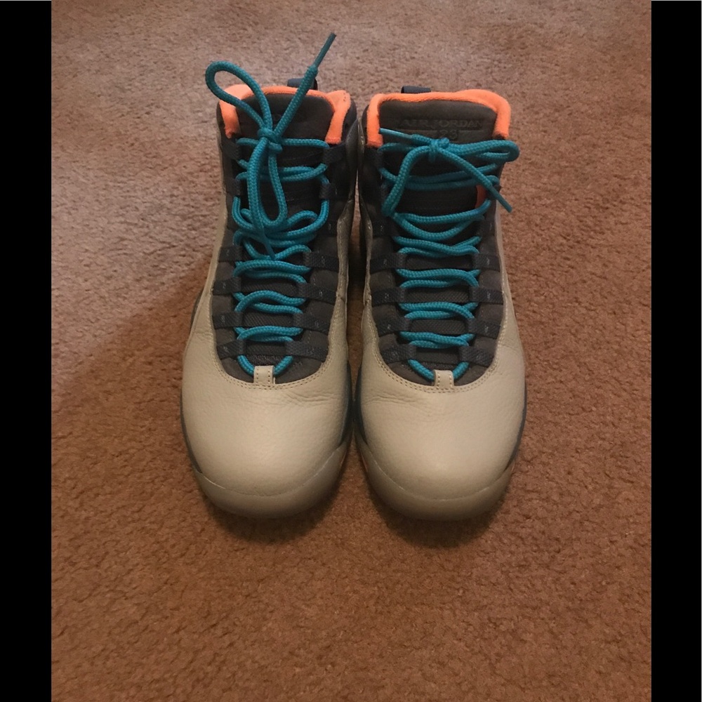 Jordan "Bobcats" 10
