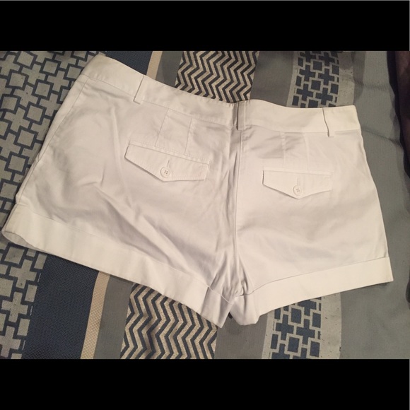 Express shorts. - Picture 2 of 3