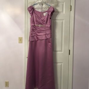 Long gown worn once for daughter wedding