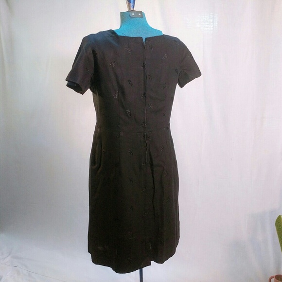 Vintage 1960s handmade embroidered linen dress - Picture 3 of 4