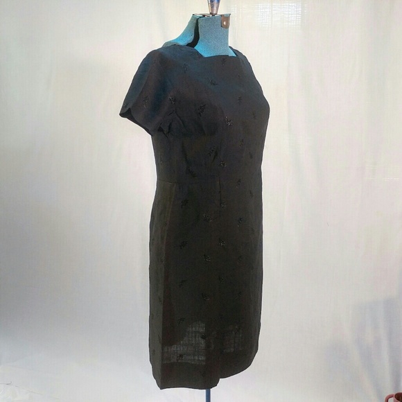 Vintage 1960s handmade embroidered linen dress - Picture 4 of 4