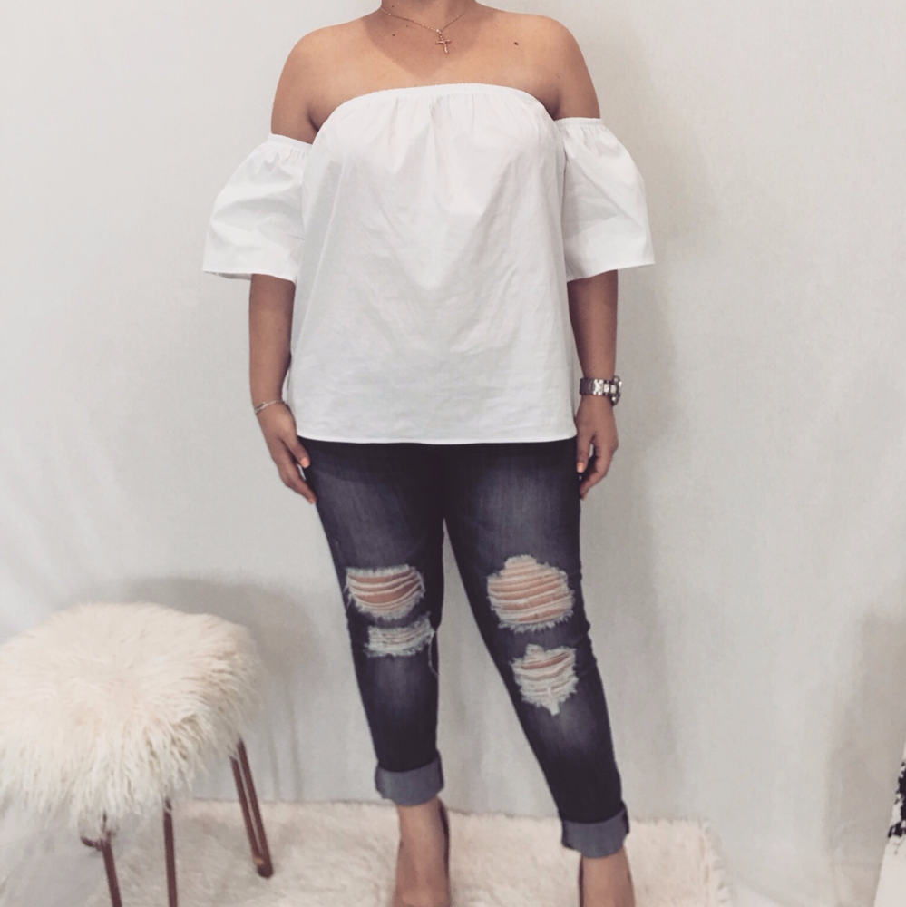 White off the shoulder elastic blouse